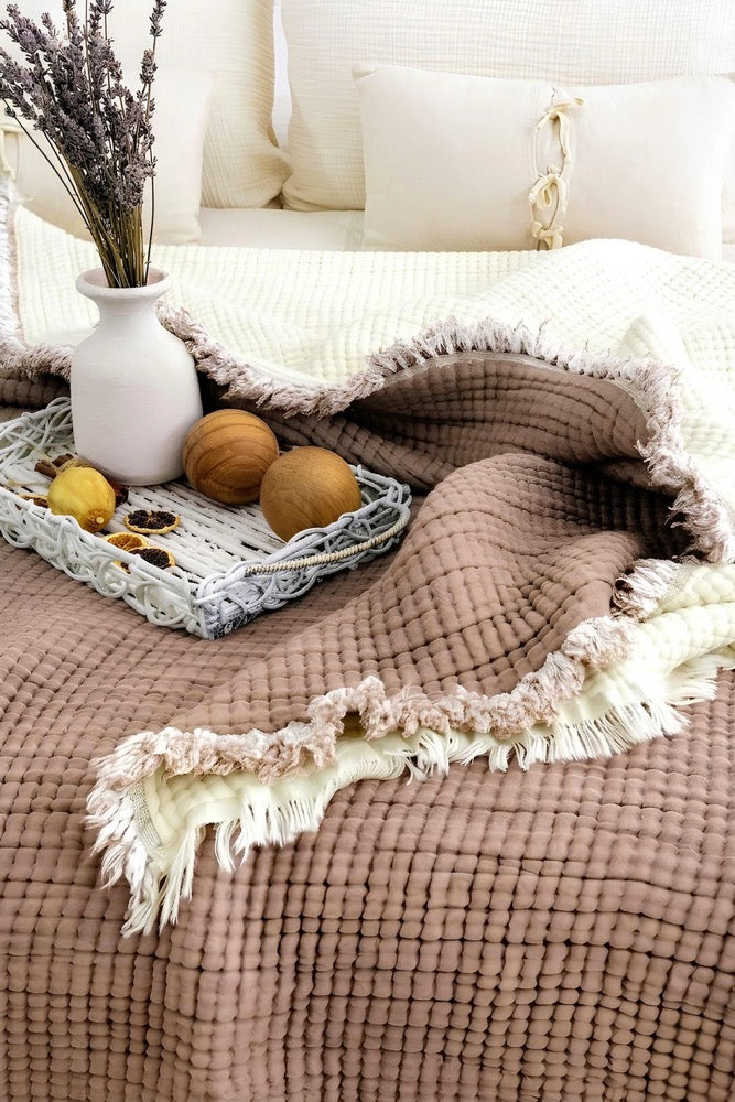 Organic Cotton Muslin Comforter, 8-Layer Breathable Summer Quilt, Oversized King Bedspread