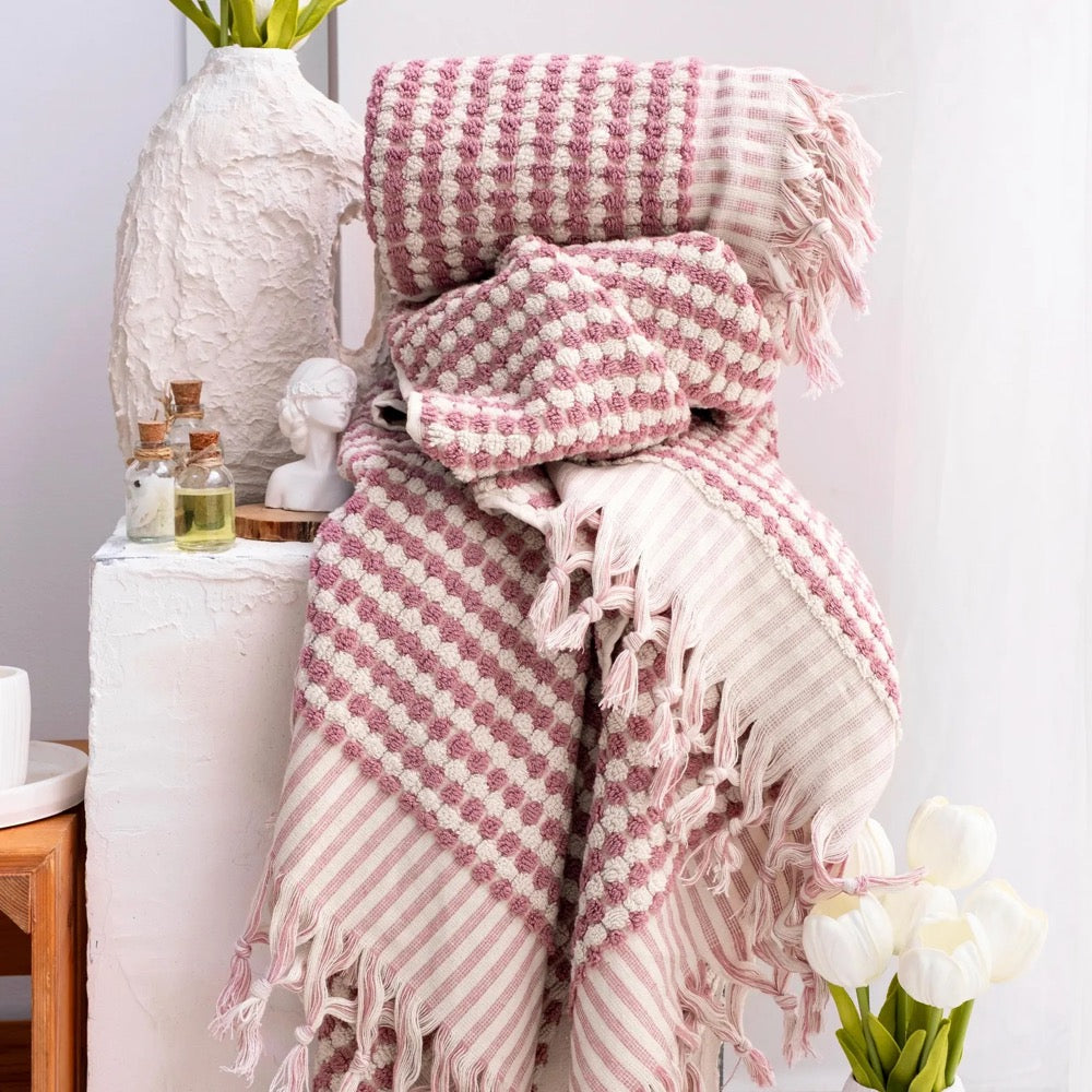 Luxury Bath Towel: %100 Organic Cotton