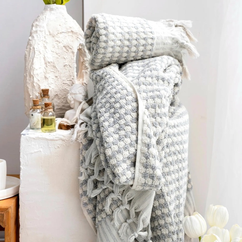 Luxury Bath Towel: %100 Organic Cotton